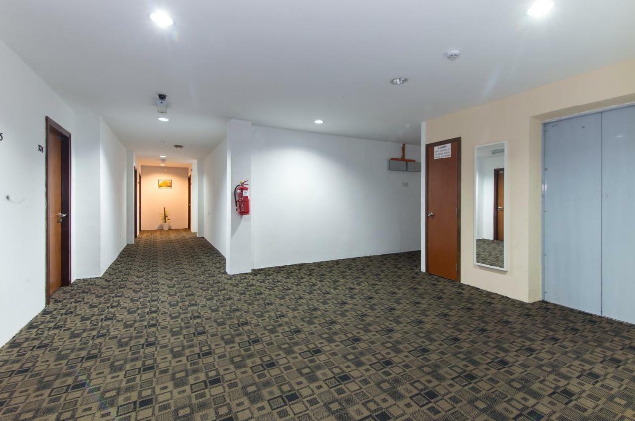 Fumah Hotel Shah Alam Exterior photo